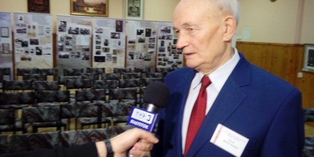 3 ліпеня падчас святкаваняў 75-й гадавіны вызвалення Мінска ў сталіцы Беларусі адбылося V паседжанне Кансультацыйнай рады па справах беларусаў замежжа. Удзел у ім узяў м.інш. старшыня БГКТ Ян Сычэўскі, які з рук міністра замежных спраў Уладзіміра Макея атрымаў медаль „100 гадоў дыпламатычнай службе Беларусі”. Фота Радыё Рацыя