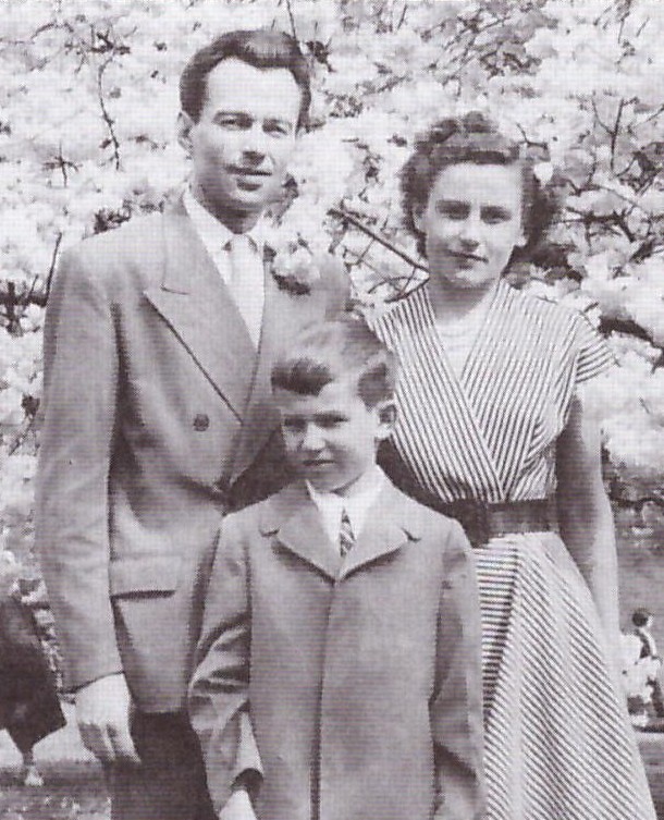 Сятра Марыя Дземідовіч з мужам Барысам і сынам