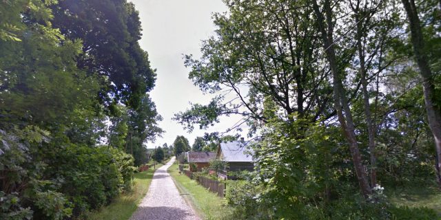 Брукаваная вуліца ў Паўднёвым Востраве. Яшчэ не заліта асфальтам