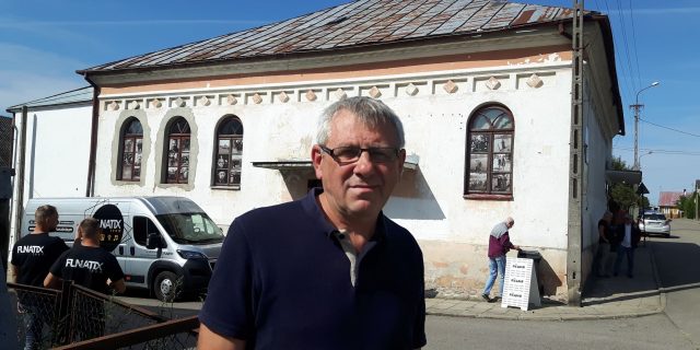 Юрка Хмялеўскі – зь 1992 г. па сёньня галоўны рэдактар „Часопіса”