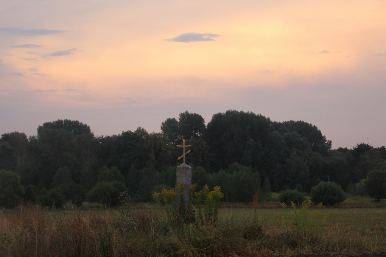 Stary krzyż przy jednej z dróg za Jaryłówką, fot. D. Sulżyk