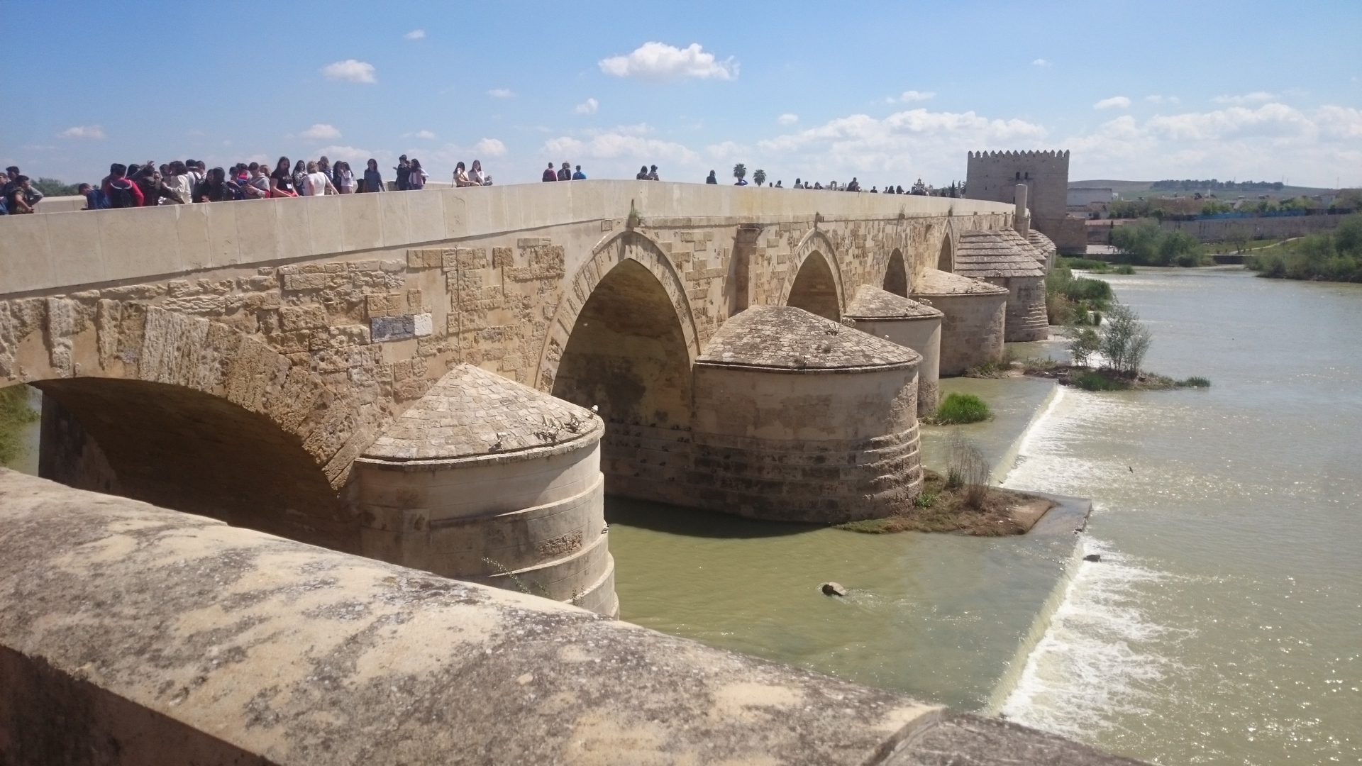 Starożytny most na rzece Gwadalkiwir w Kordobie, fot. J. Sulżyk