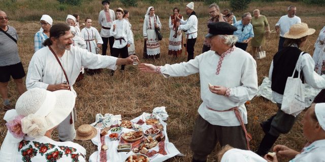 У канцы ліпеня Музей малой бацькаўшчыны ў Студзіводах сарганізаваў XVII Падляшска-палескія жніўныя сустрэчы „Олень по бору ходіт” Фота з Фейсбука