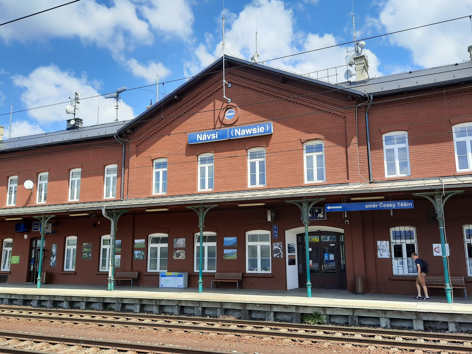 Stacja kolejowa w Nawsiu