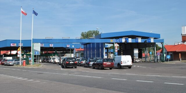 Polsko-białoruskie przejście graniczne w Bobrownikach podlaski.strazgraniczna.pl