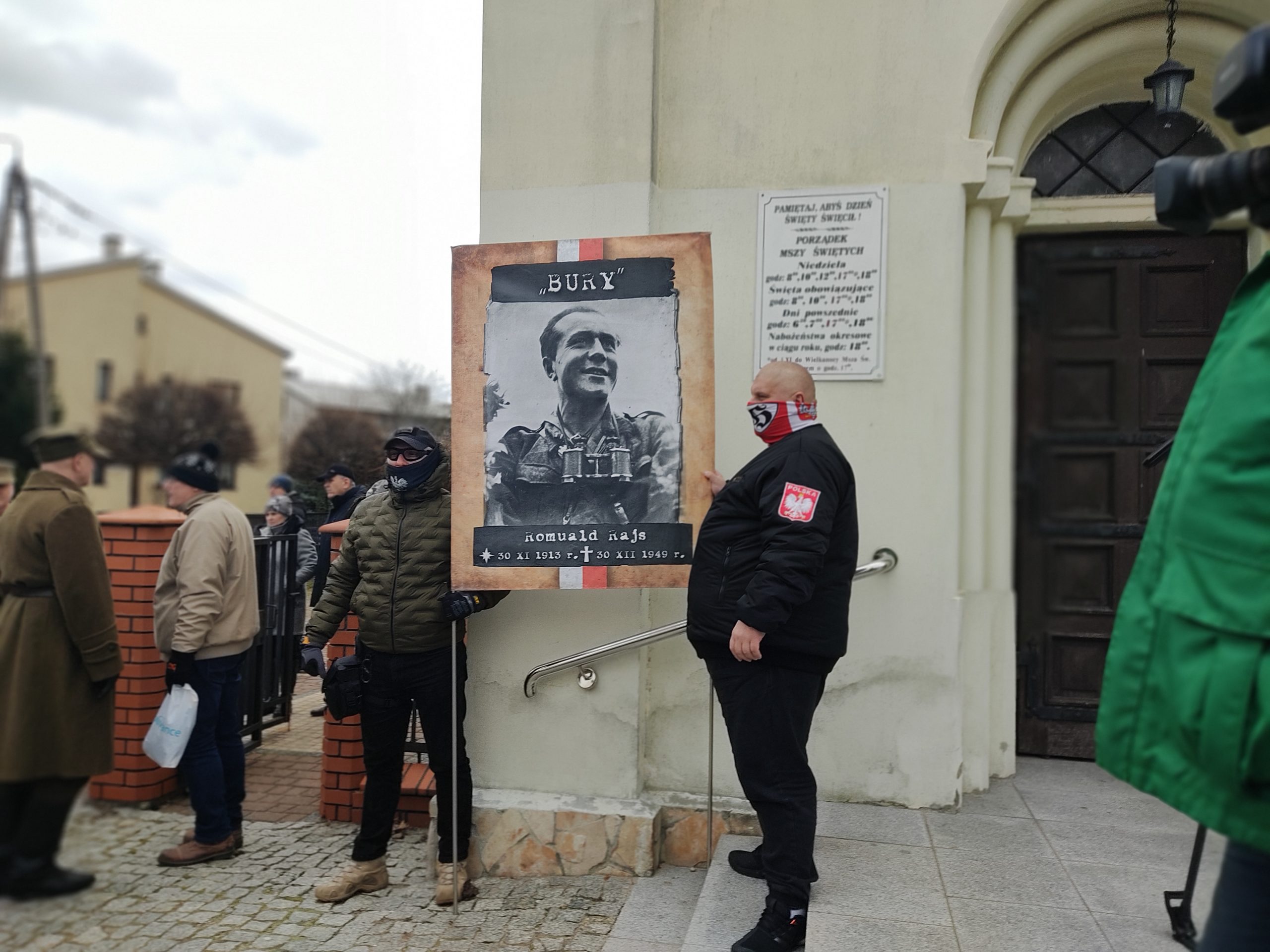 Gloryfikacja „Burego” na marszu polskich nacjonalistów 22 lutego br. w Hajnówce
