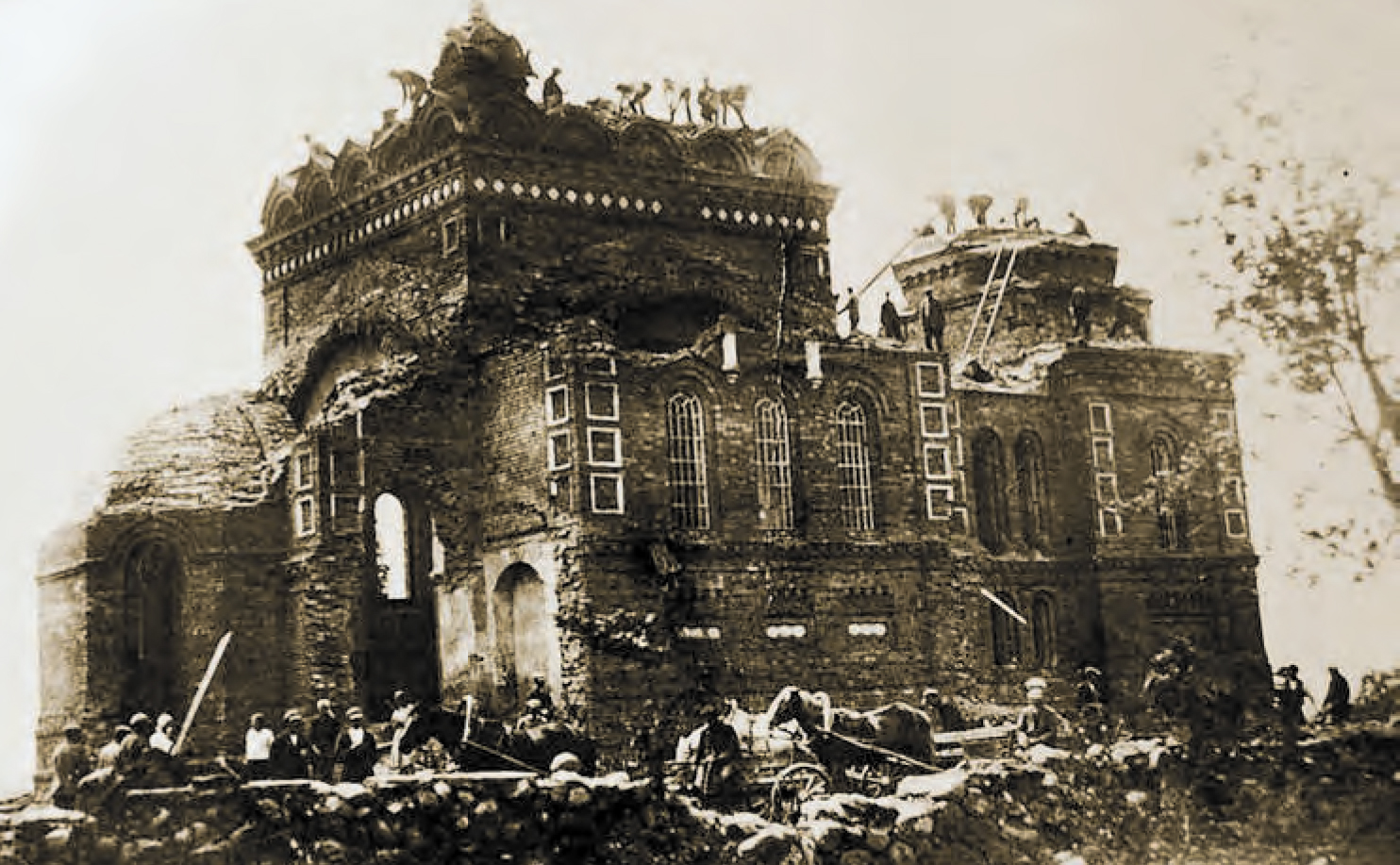 Rozbiórka cerkwi św. Jerzego w Szudziałowie. 1936 r. Ze zbiorów Aleksandra Sosny