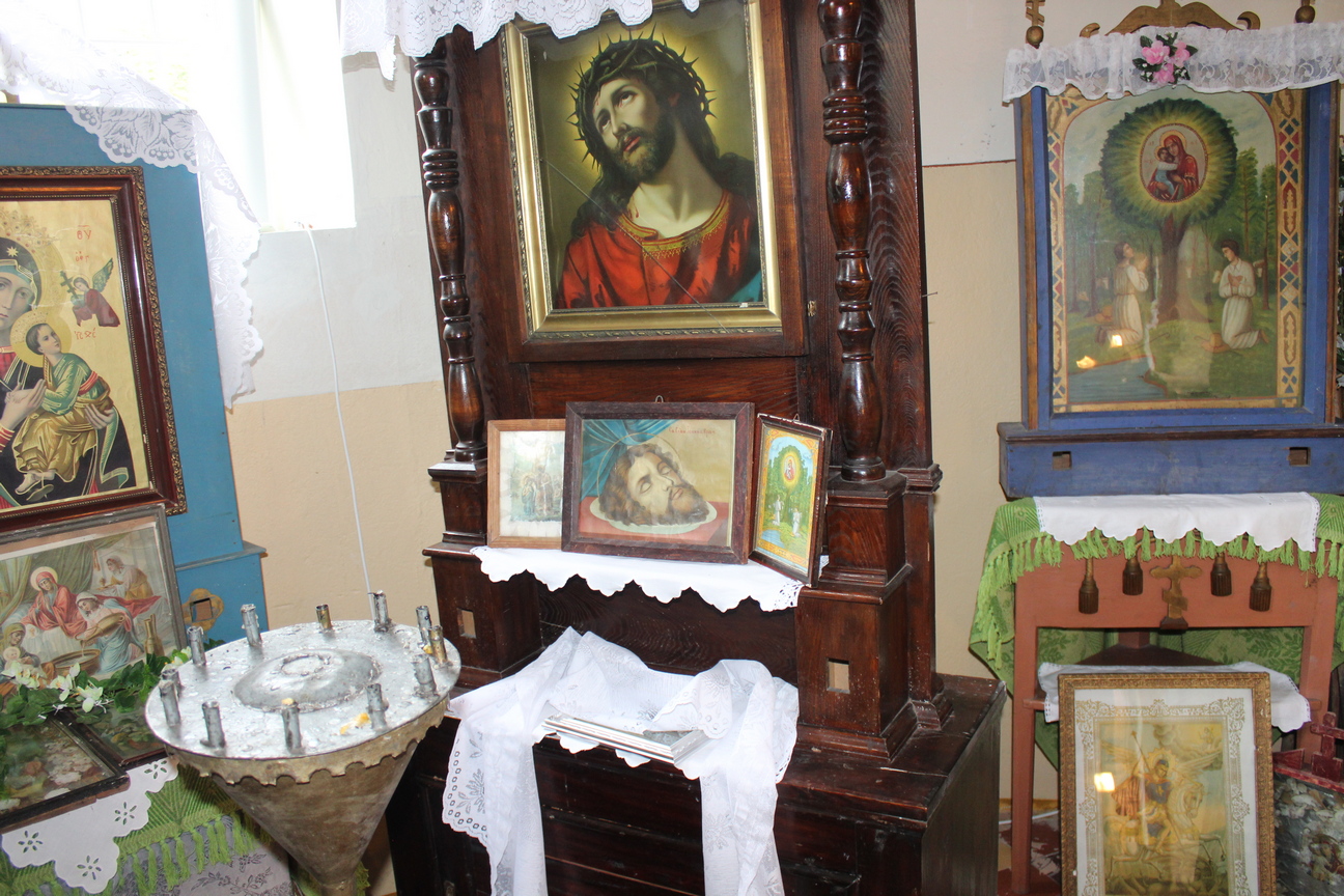 Na ikonach i malowidłach, w które Iljasz wyposażał cerkiew, mieszały się style chrześcijaństwa wschodniego i zachodniego Fot. Jerzy Chmielewski