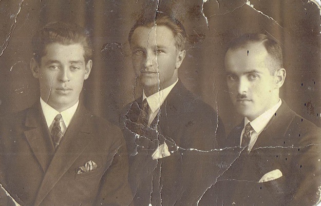 Wilno, 1929 r. Michał Tulejko (pierwszy z lewej) z kolegami ze studiów Ze zbiorów rodzinnych
