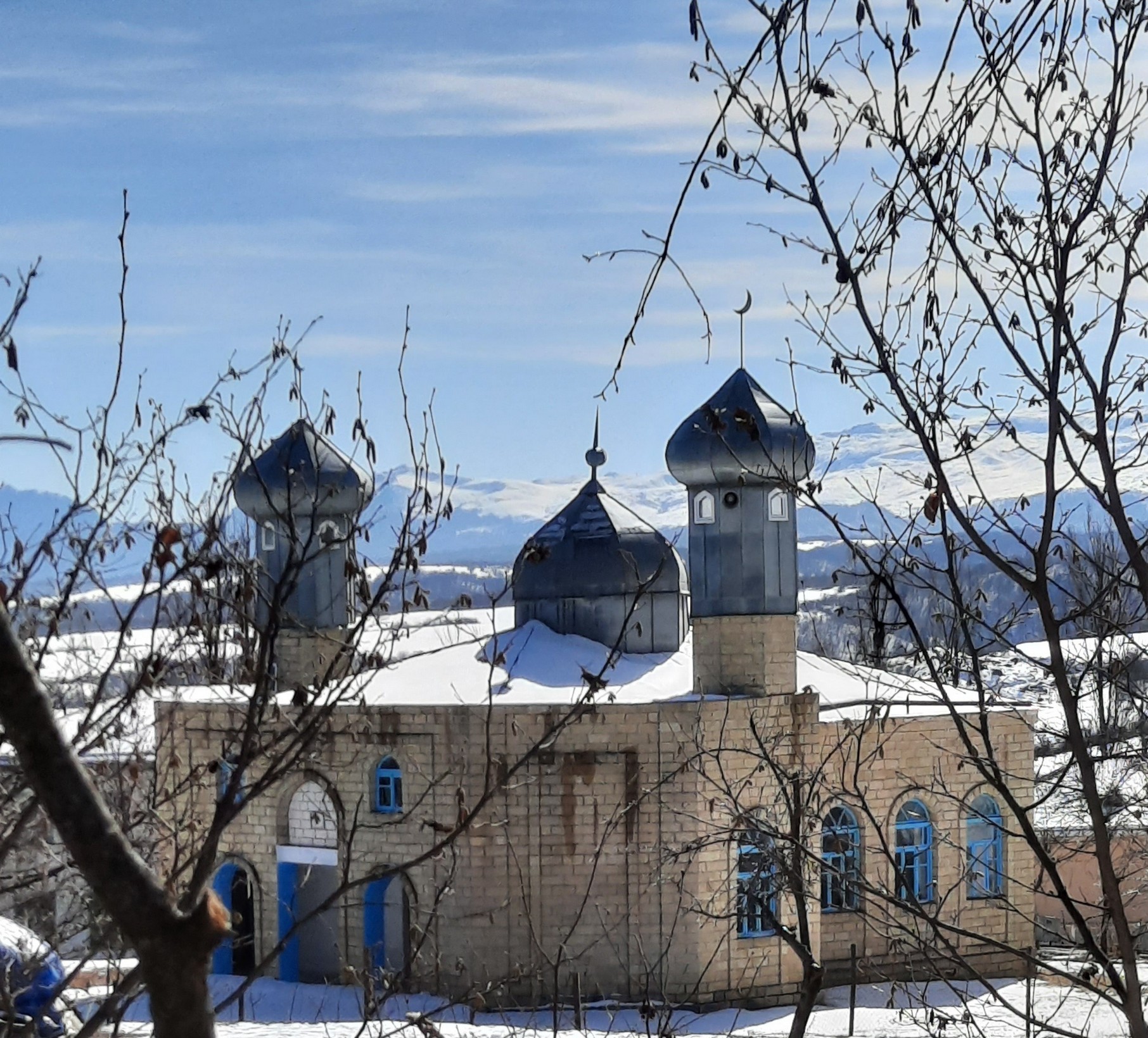 Wiejski meczet w Urvie