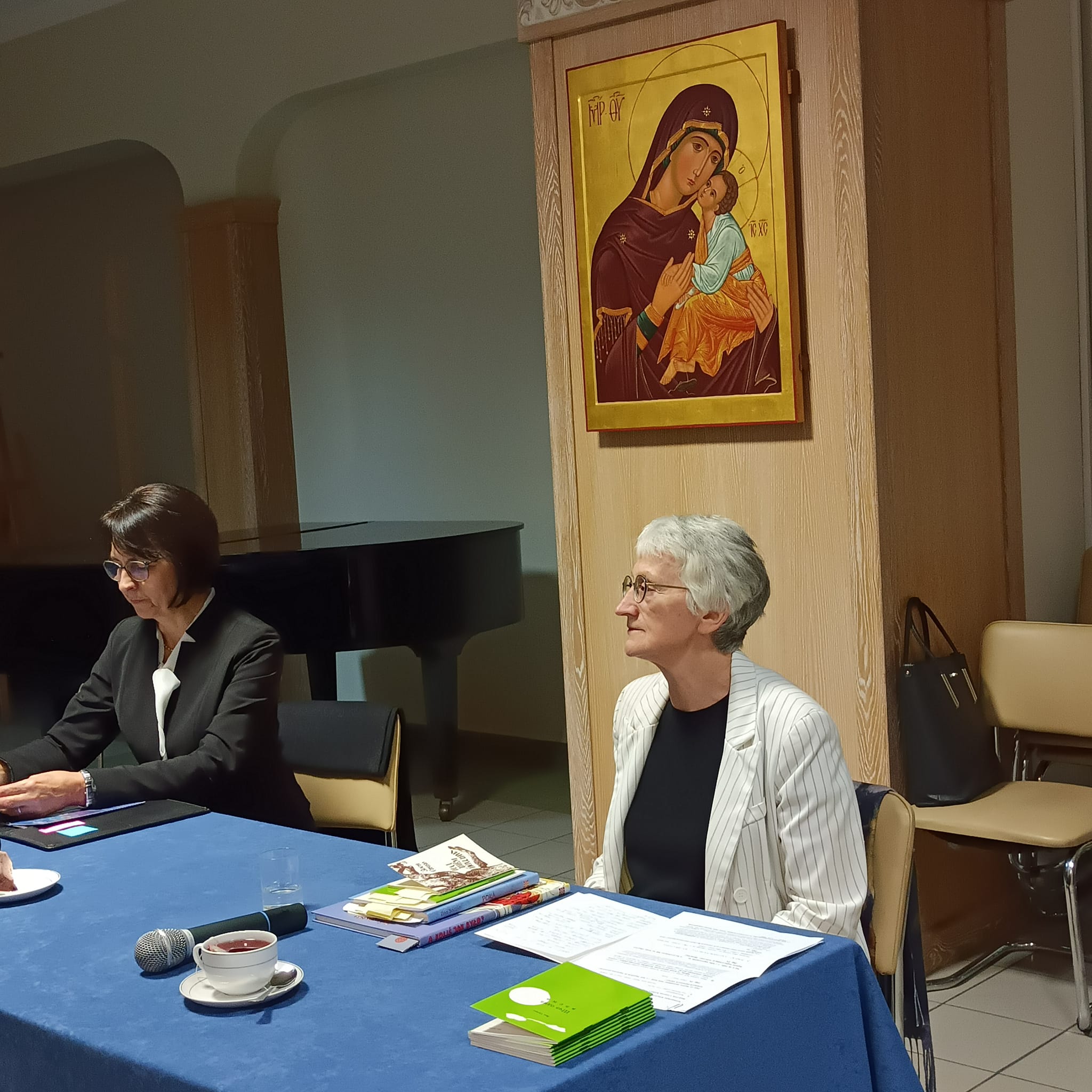 19 лістапада ў Цэнтры праваслаўнай культуры ў Беластоку адбылася аўтарская сустрэча з Зояй Сачко – паэткай з Бельска, якая піша вершы на падляскай мове (по-своему). З’яўляецца членам Беларускага літаб’яднання «Белавежа», таксама Саюза польскіх пісьменнікаў Фота Міры Лукшы