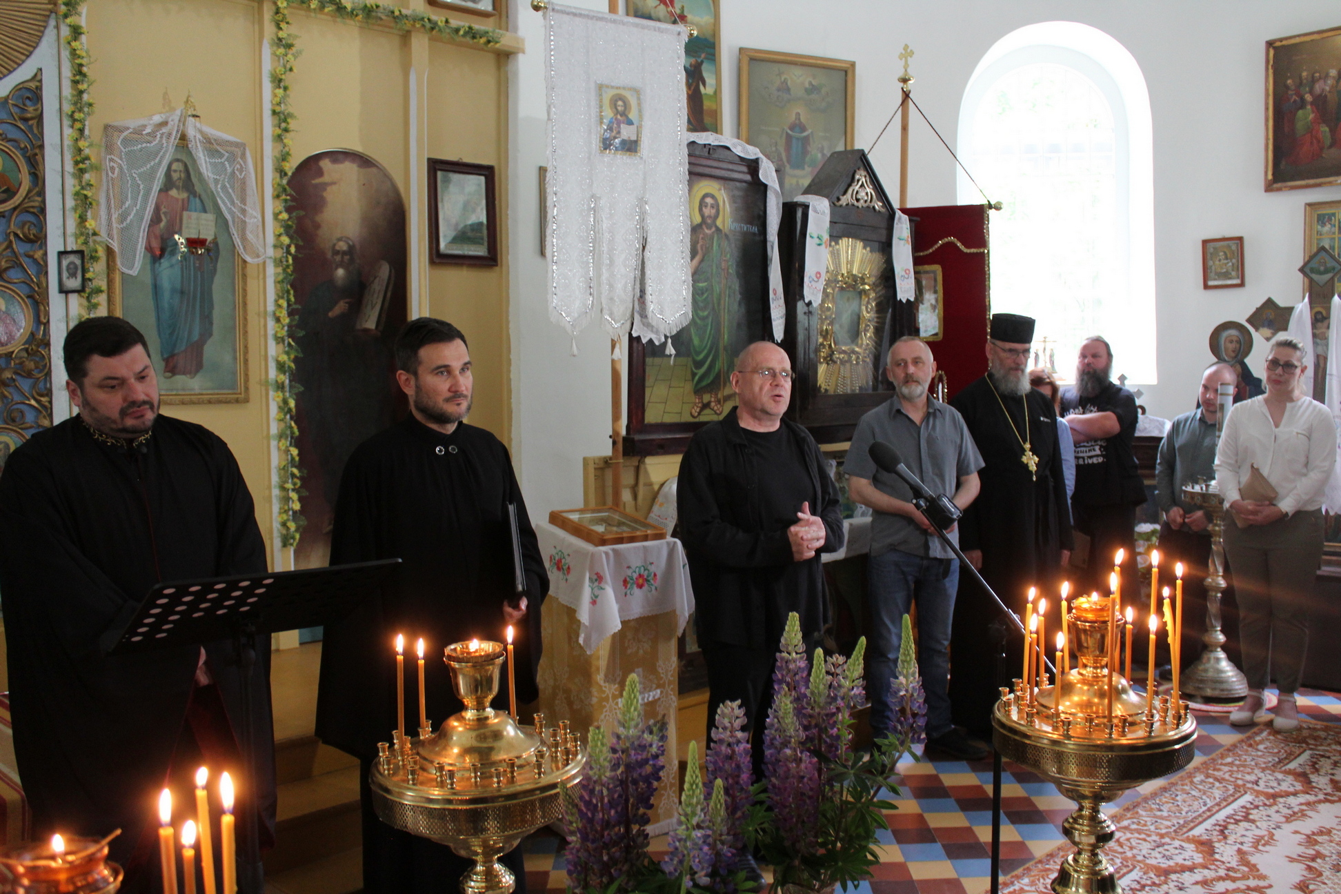 Адкрыццё фестывалю „Мастацтва на прыродзе” ў царкве ў Грыбоўшчыне, якую пабудаваў славуты прарок Ілья Фота Юркі Хмялеўскага