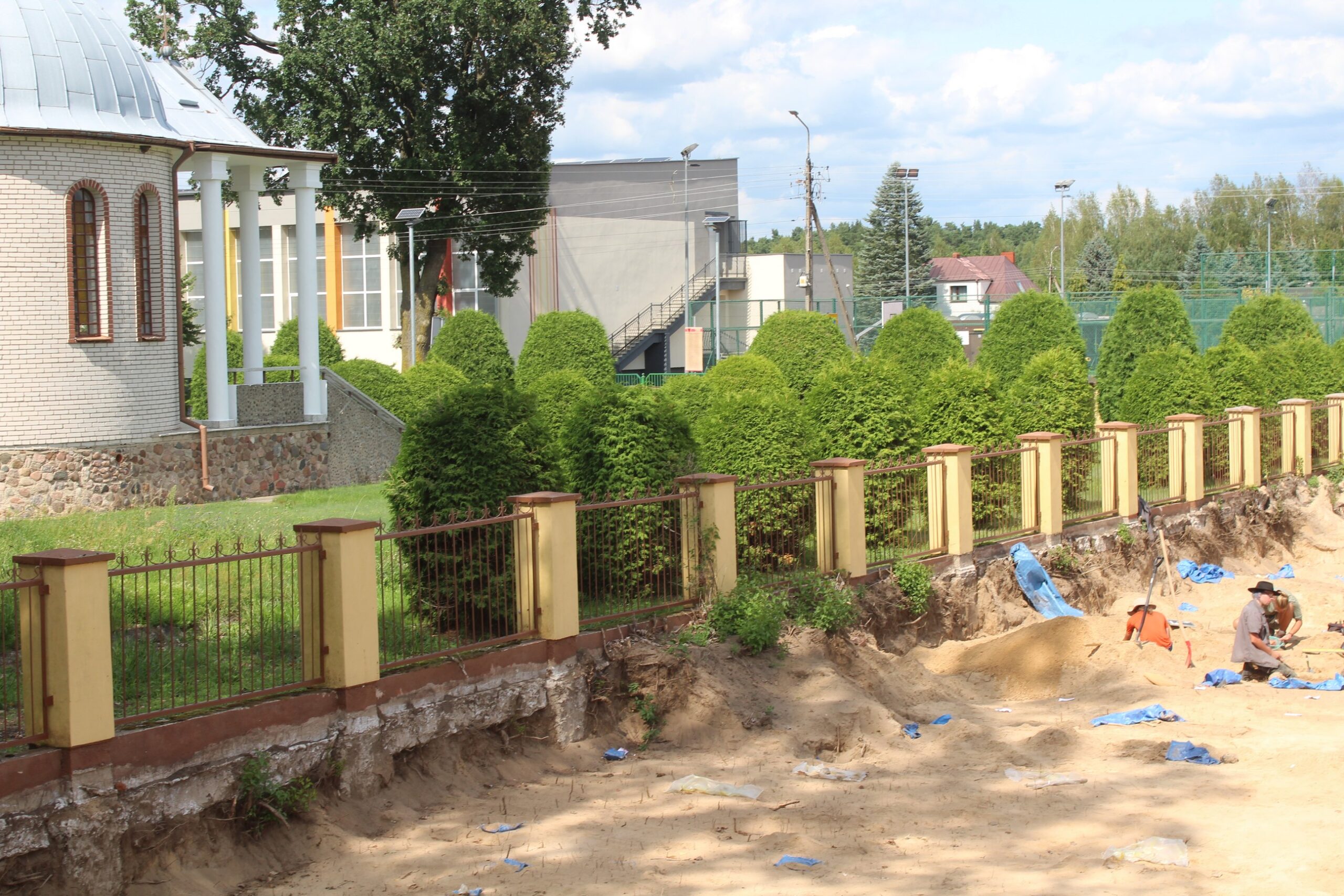 Prace archeologiczne na terenie dawnego cerkwiska za cmentarzem w Orli Fot. Jerzy Chmielewski