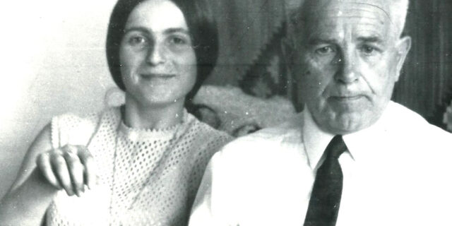 Teodor Poluchowicz z córką Marią w Pruszczu Gdańskim, początek lat 70. Z rodzinnego archiwum
